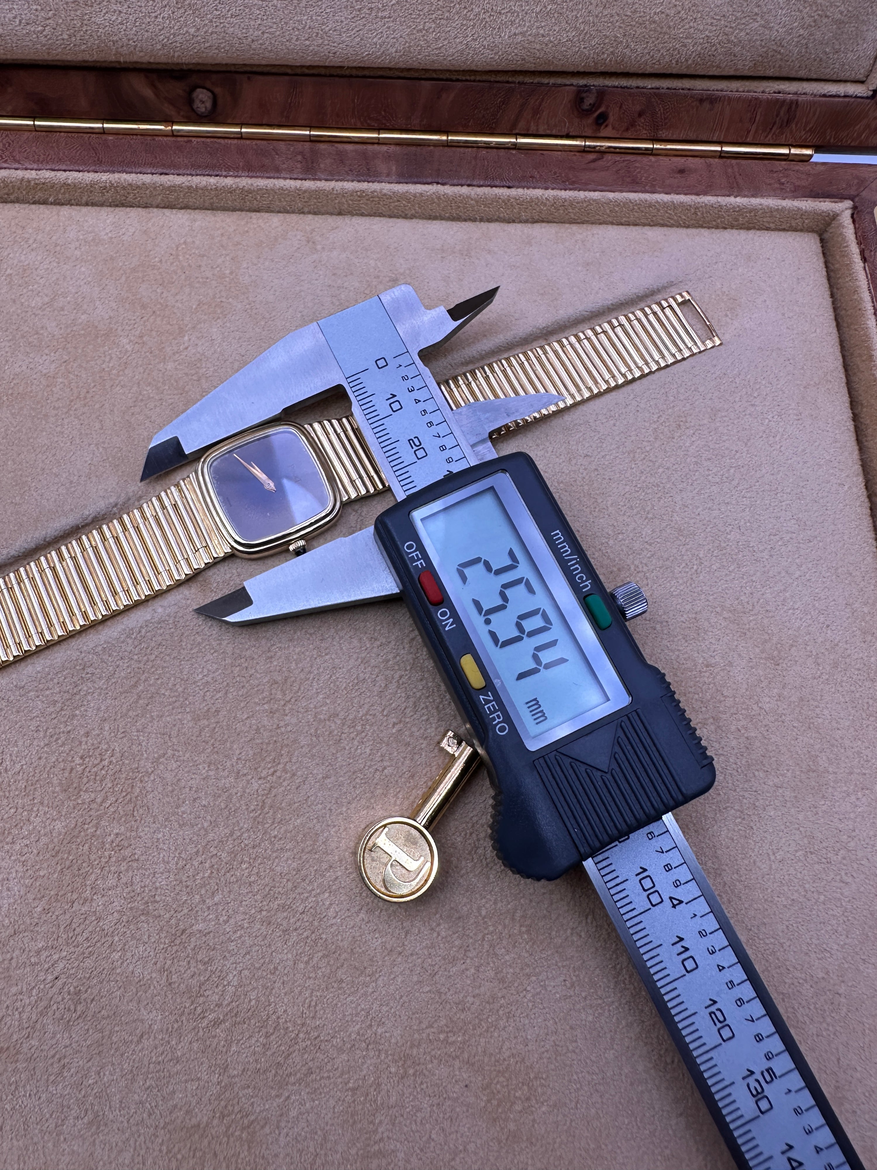 Piaget - Quarzo Oro 18K Bracciale Integrale - Ref. 9902G - Vintage