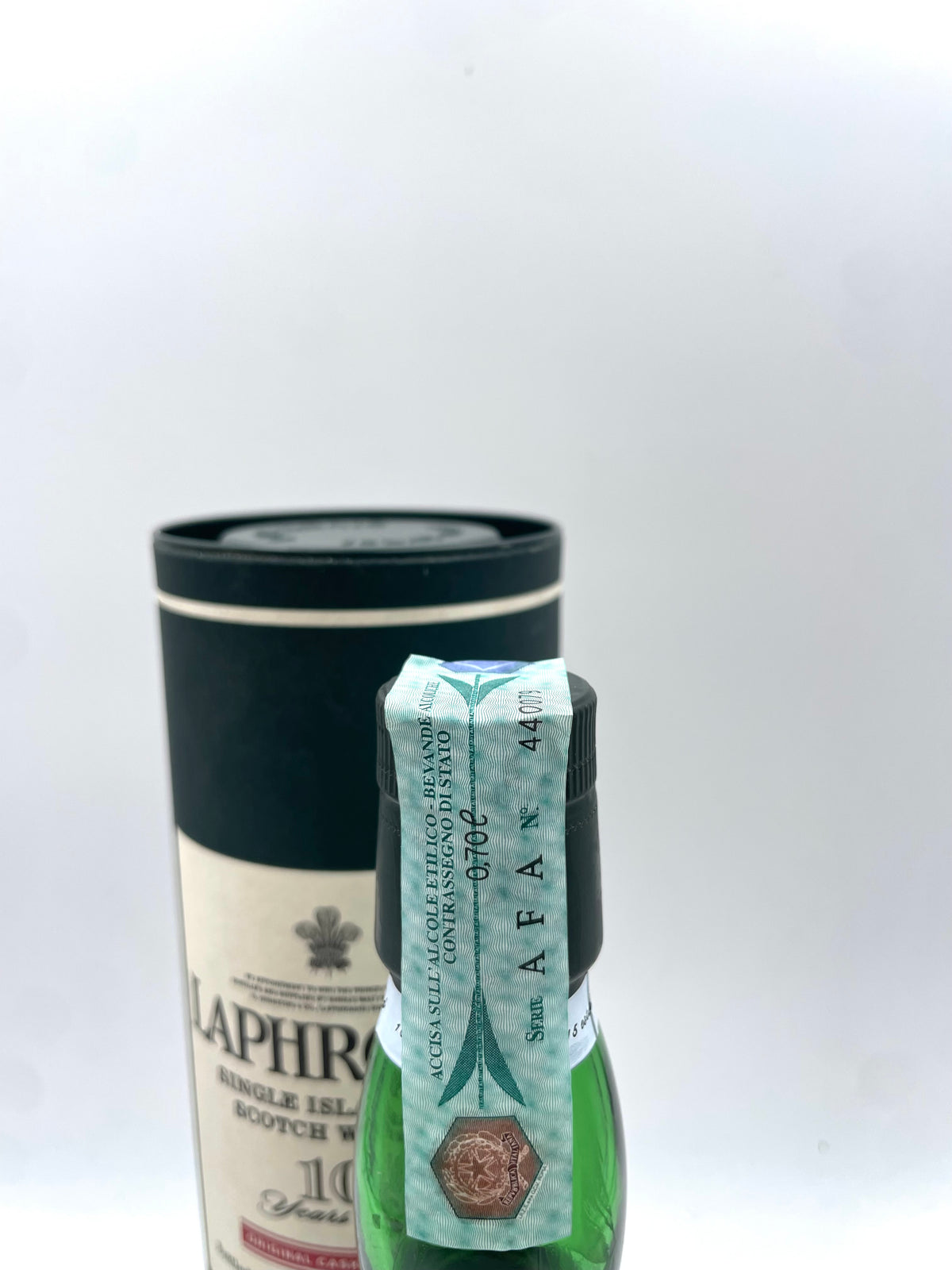 Laphroaig - 10 YO Original Cask Strength Single Islay Malt Scotch Whisky - 2000s