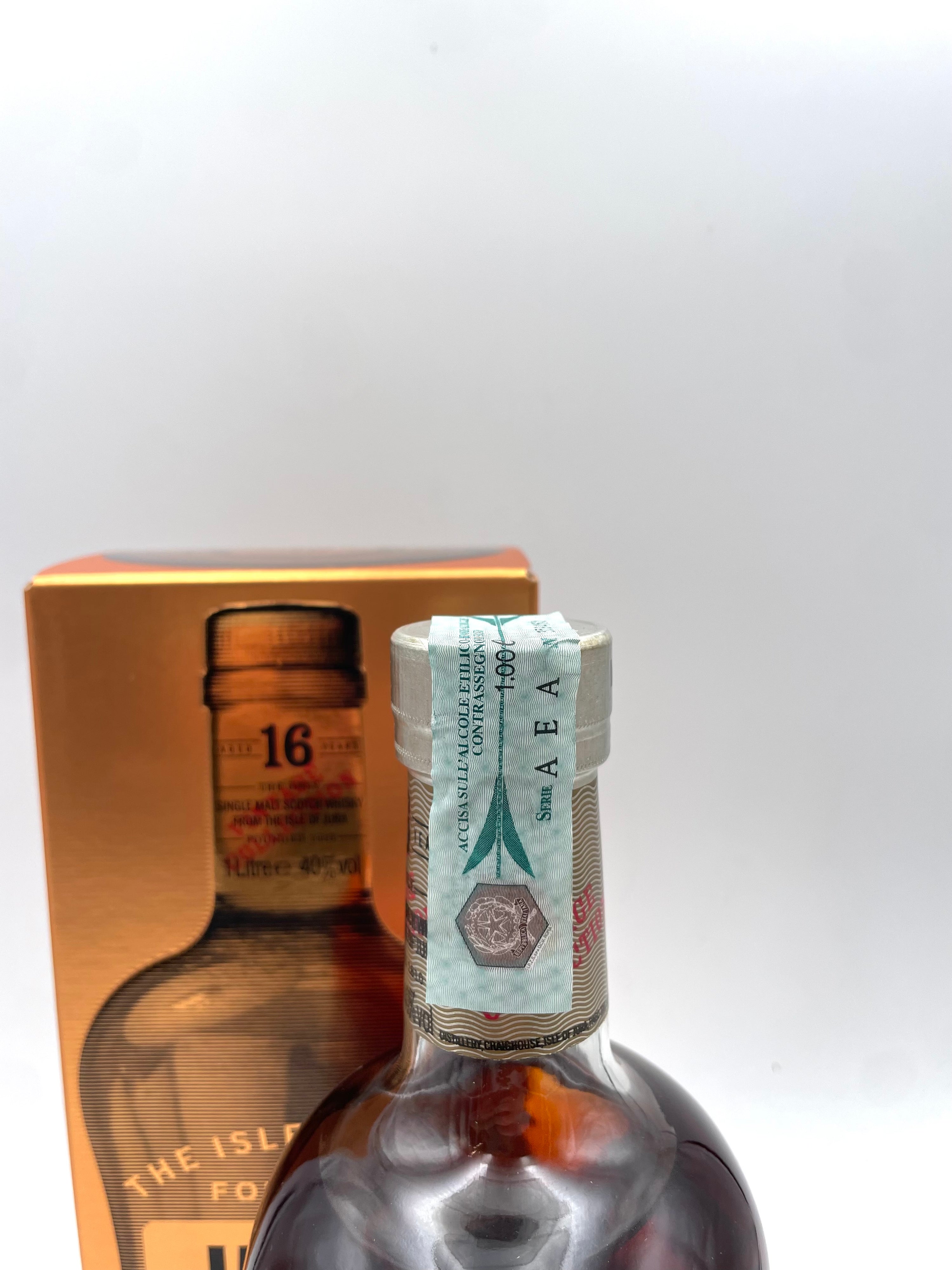 Isle Of Jura - 16 YO Single Malt Scotch Whisky - Vintage Collection - 00s