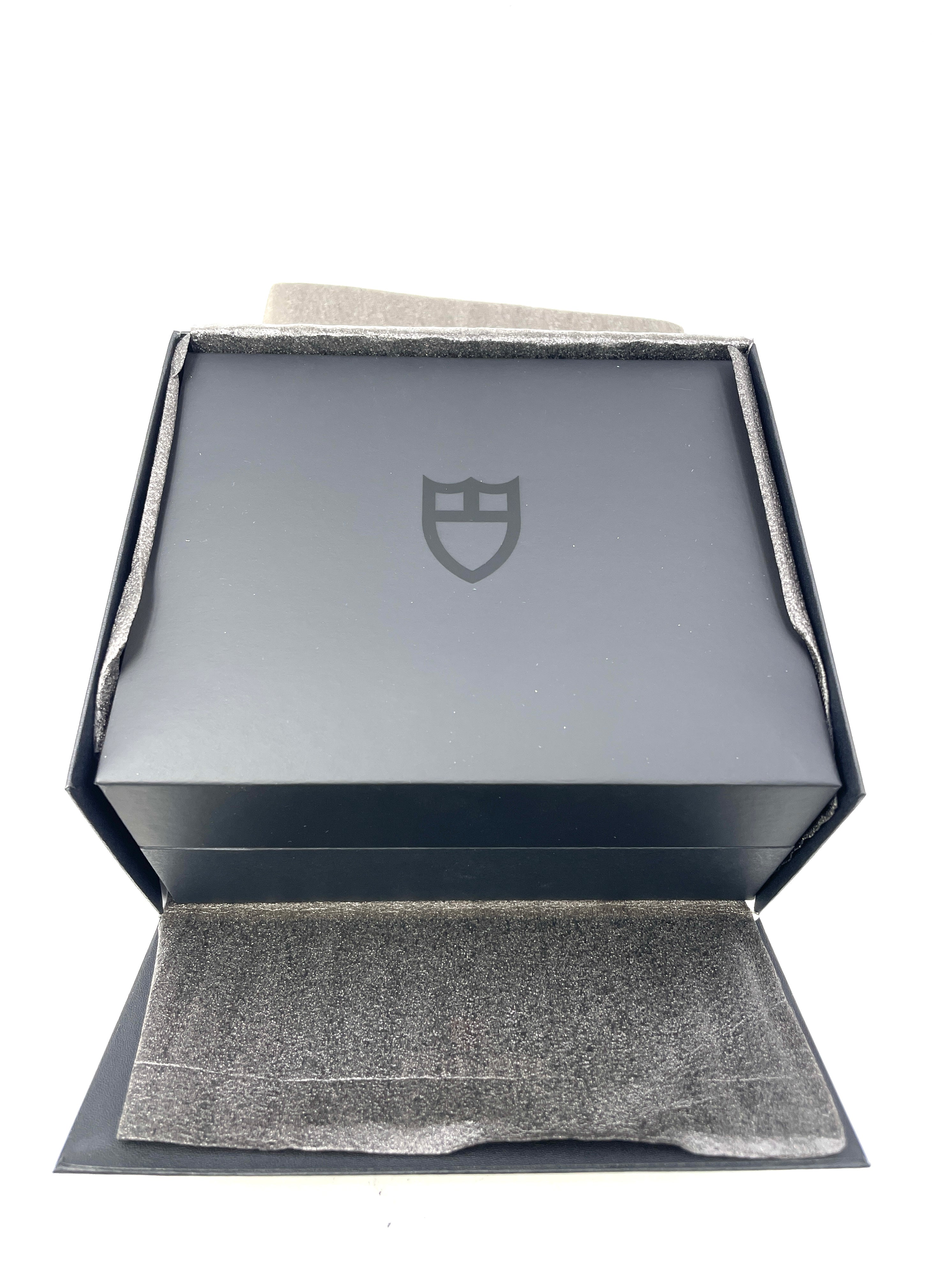 Tudor - Pelagos FDX - Chrono Alinghi Red Bull Racing - Ref. M25807KN - Full Set