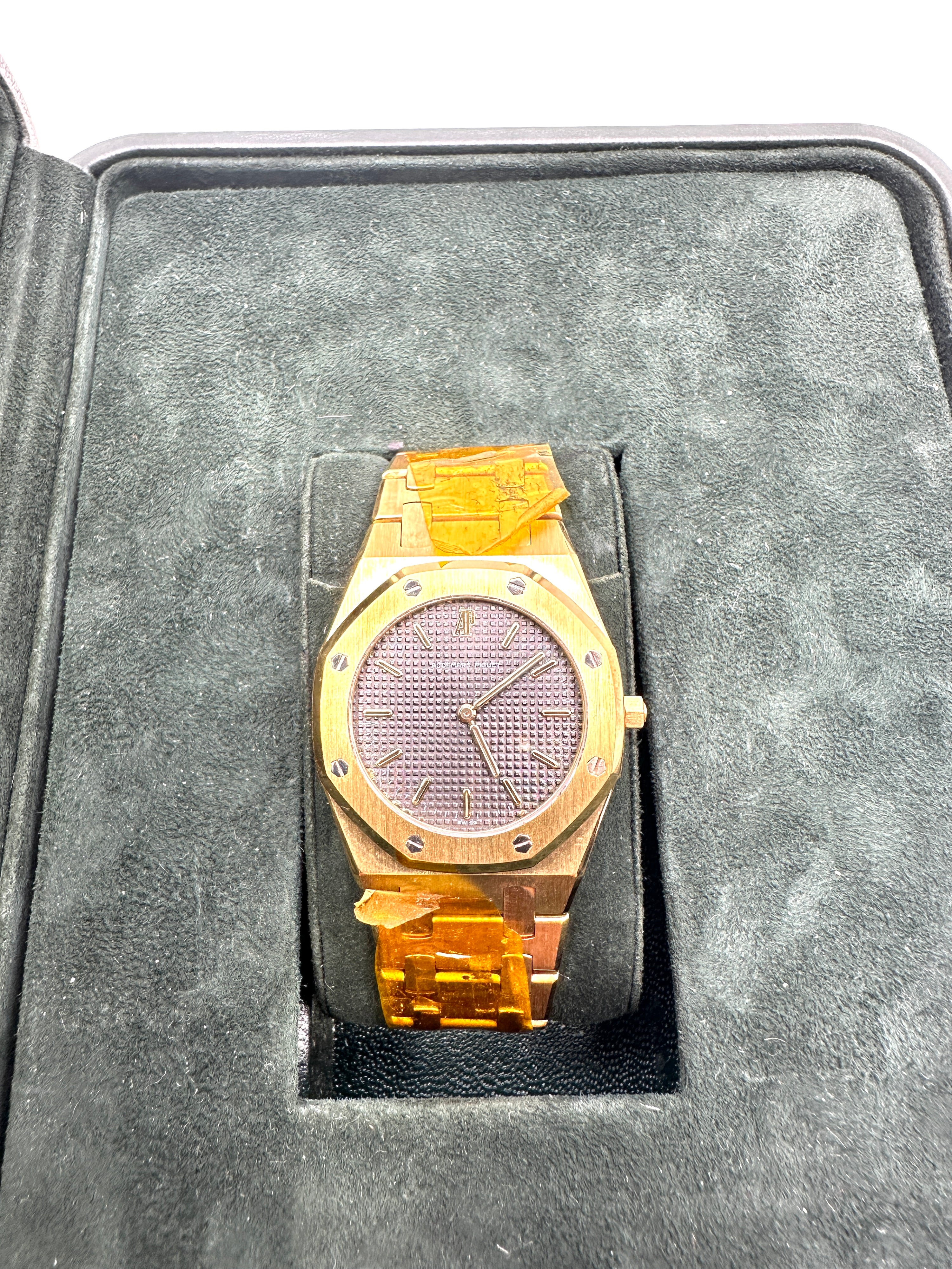 Audemars Piguet - Royal OAK Quartz 60088BA Oro 18K - Certificato AP 2023 - Full Set