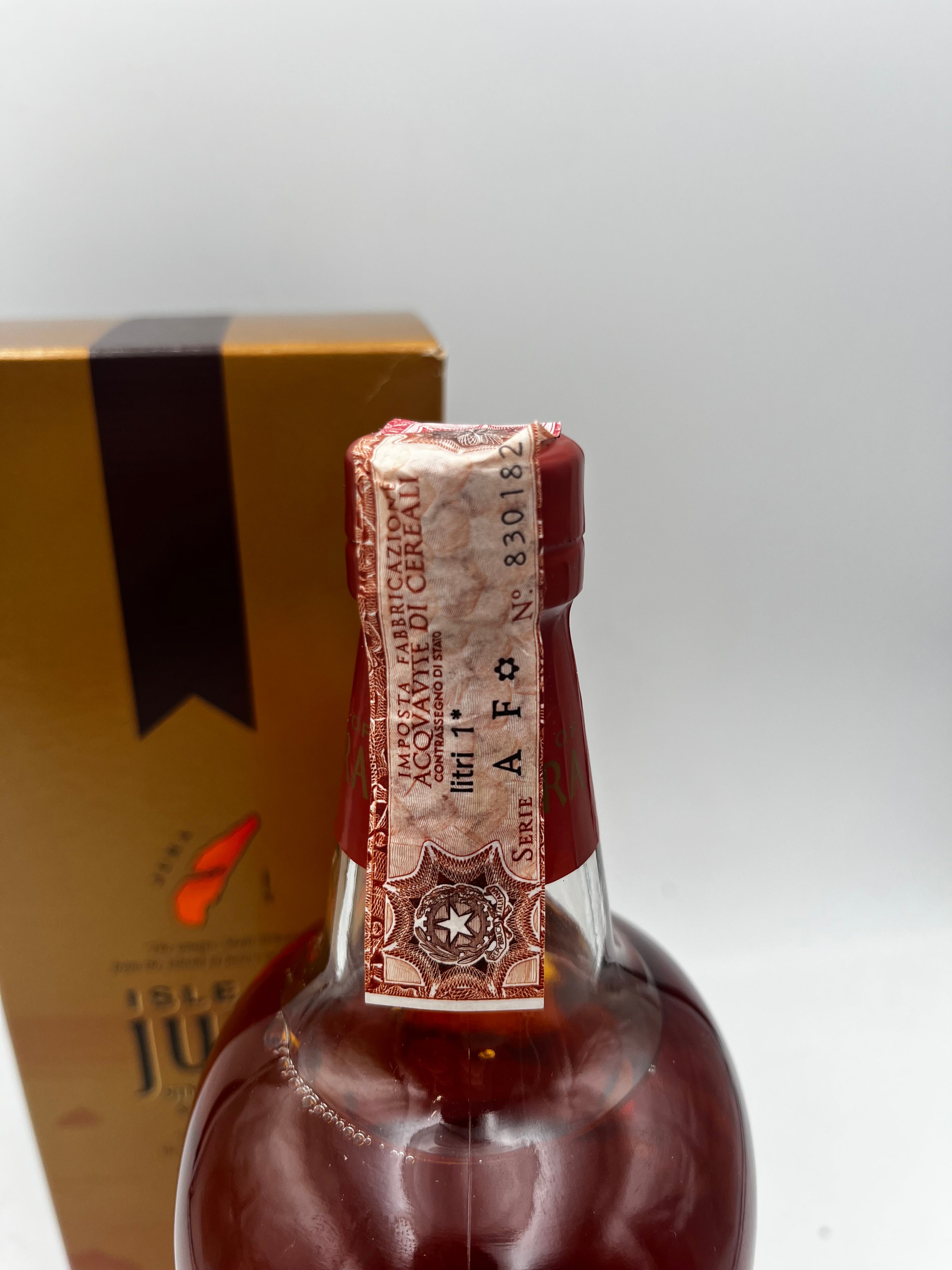 Isle Of Jura - 10 YO Single Malt Scotch Whisky - 1980s