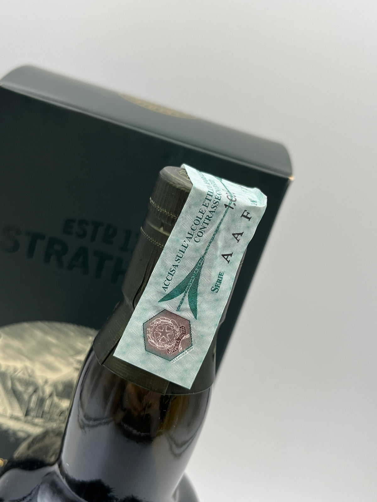 Strathisla - 12 YO Pure Highland Malt Scotch Whisky - 2000s