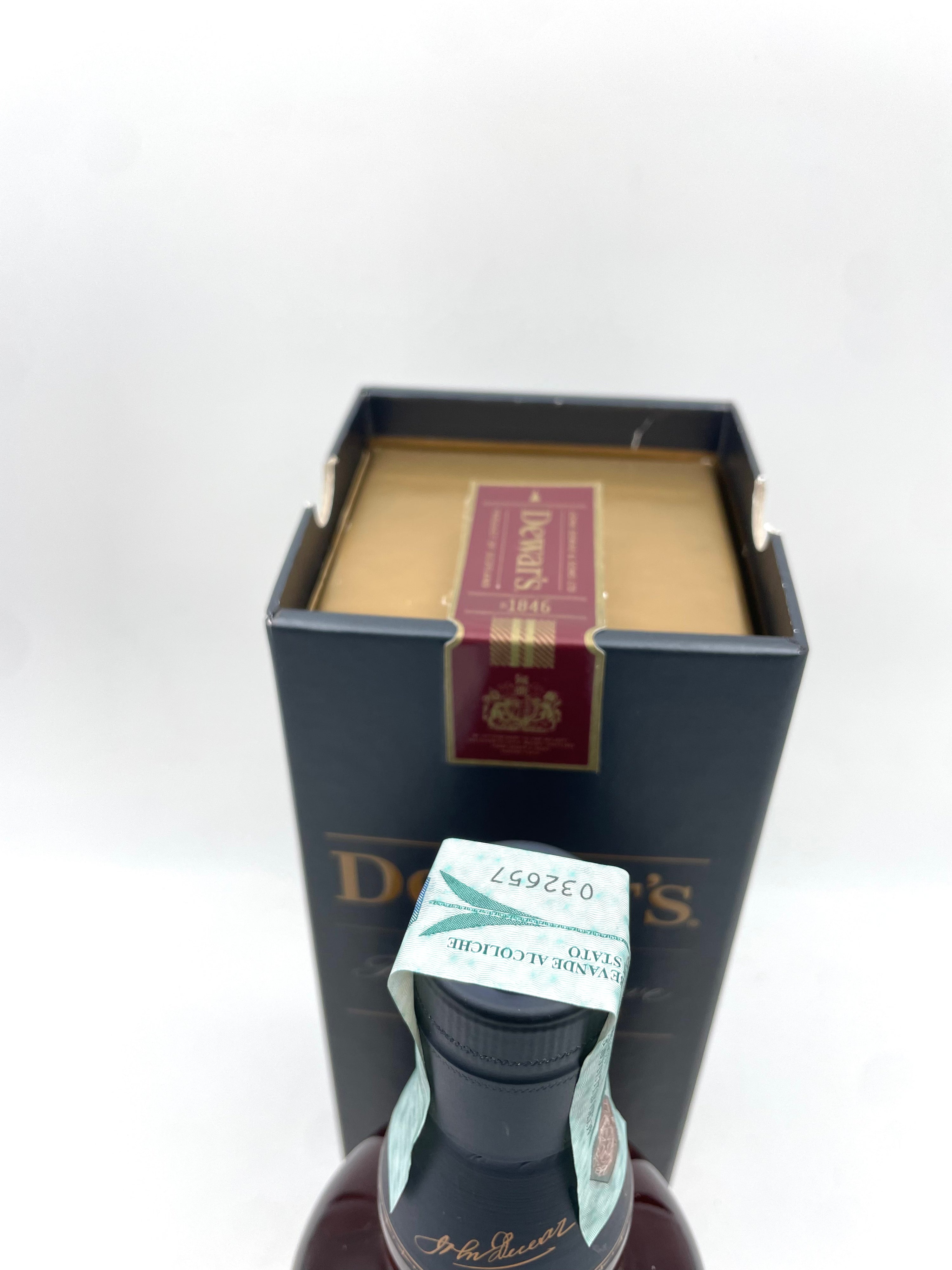 John Dewar's - 18 YO Founders Reserve Blended Scotch Whisky - 2000s