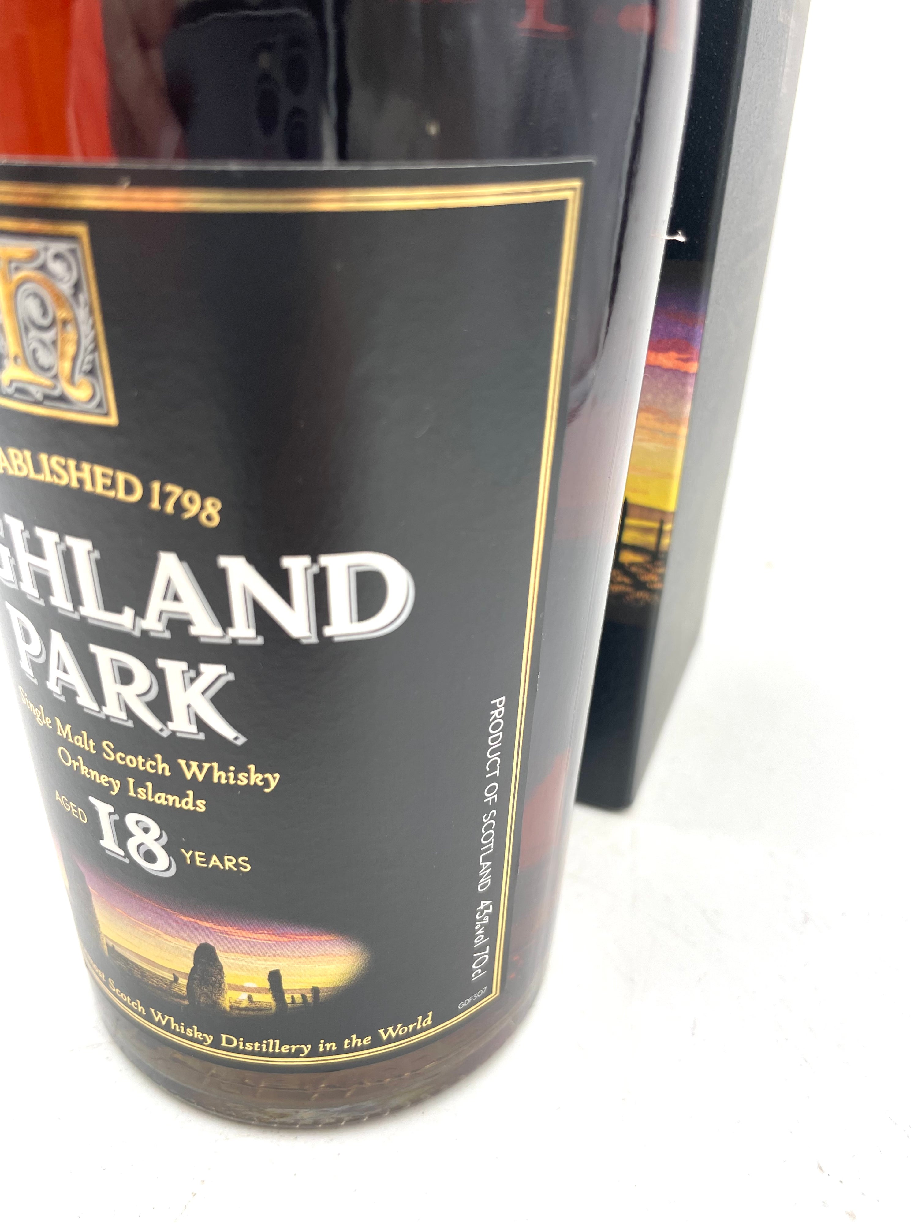 Highland Park - 18 YO Single Malt Scotch Whisky - 2000s