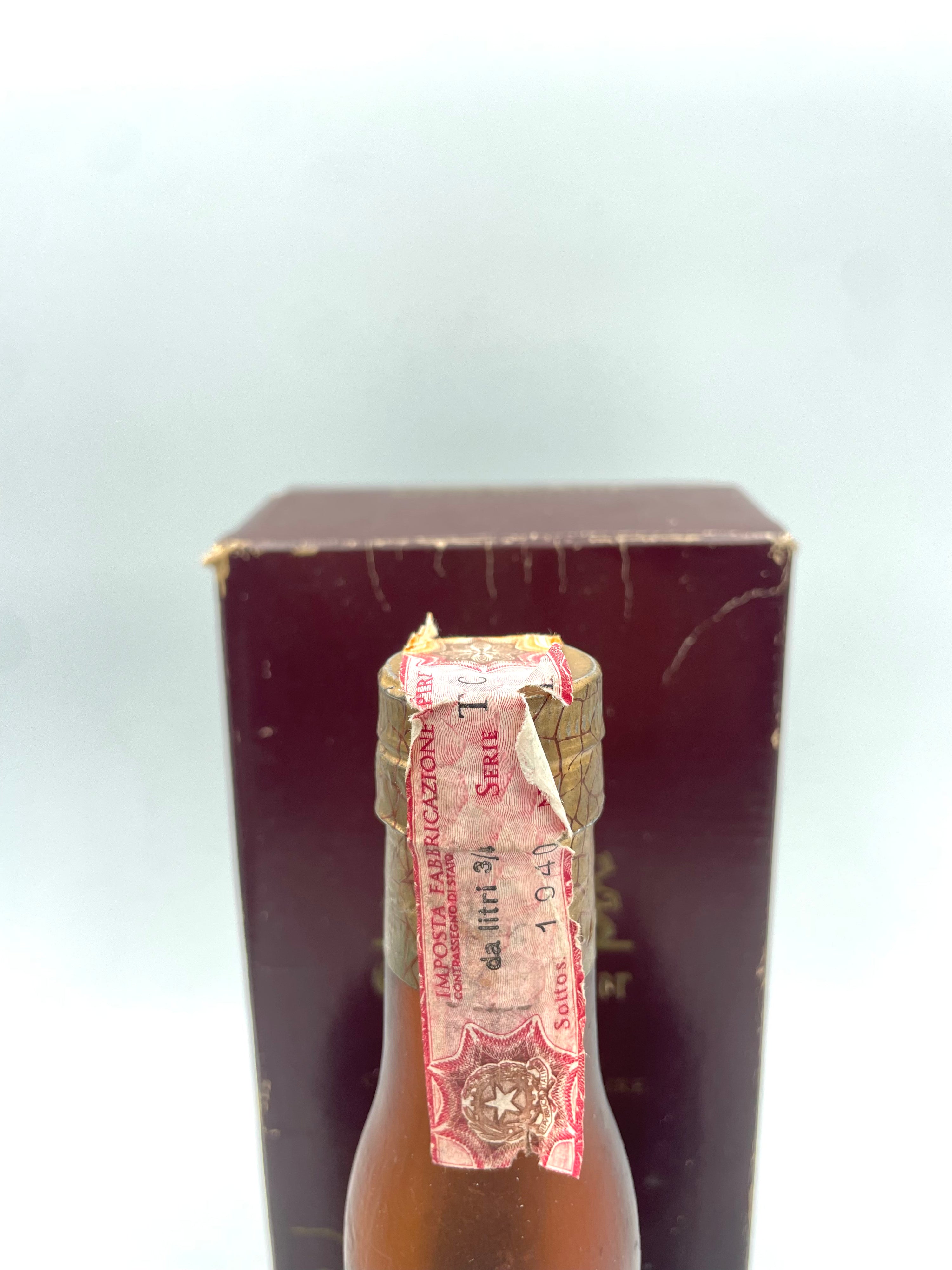 1977 - Grand Marnier - Cordon Rouge Cuvée Spéciale Cent Cinquantenaire