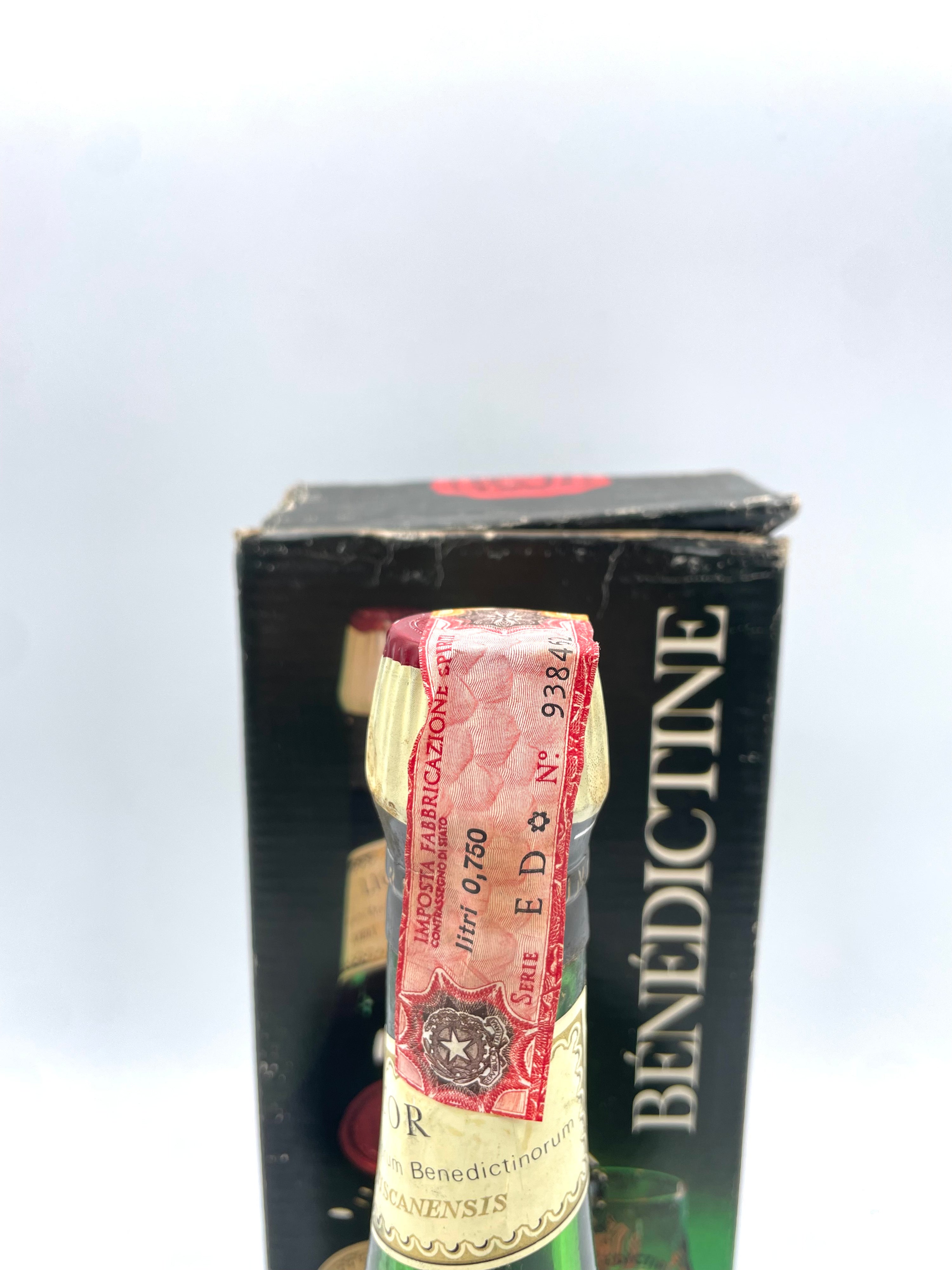 DOM Benedictine - Liqueur - 1980s