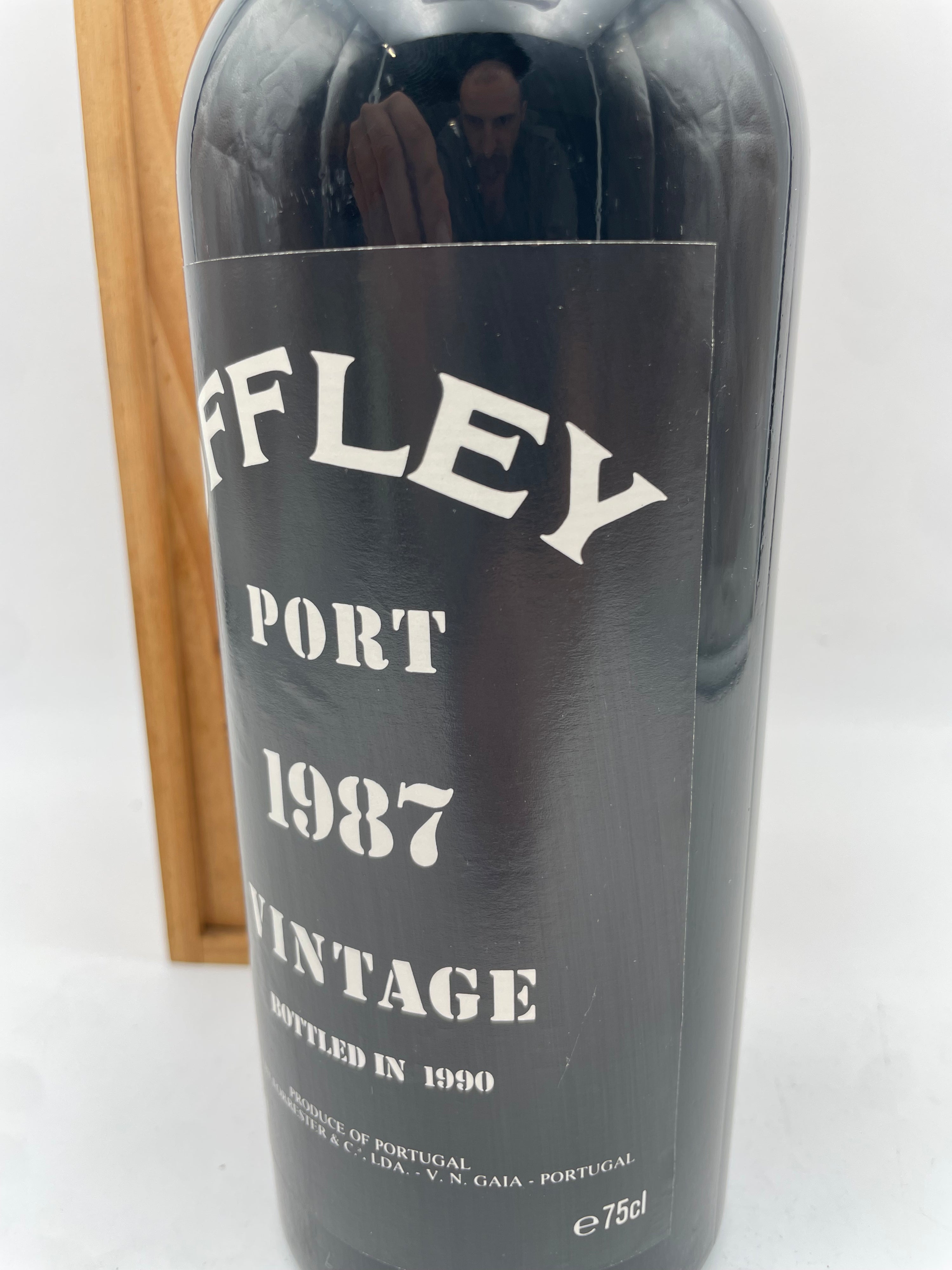 1987 - Offley - Port Vintage - Bottled 1990