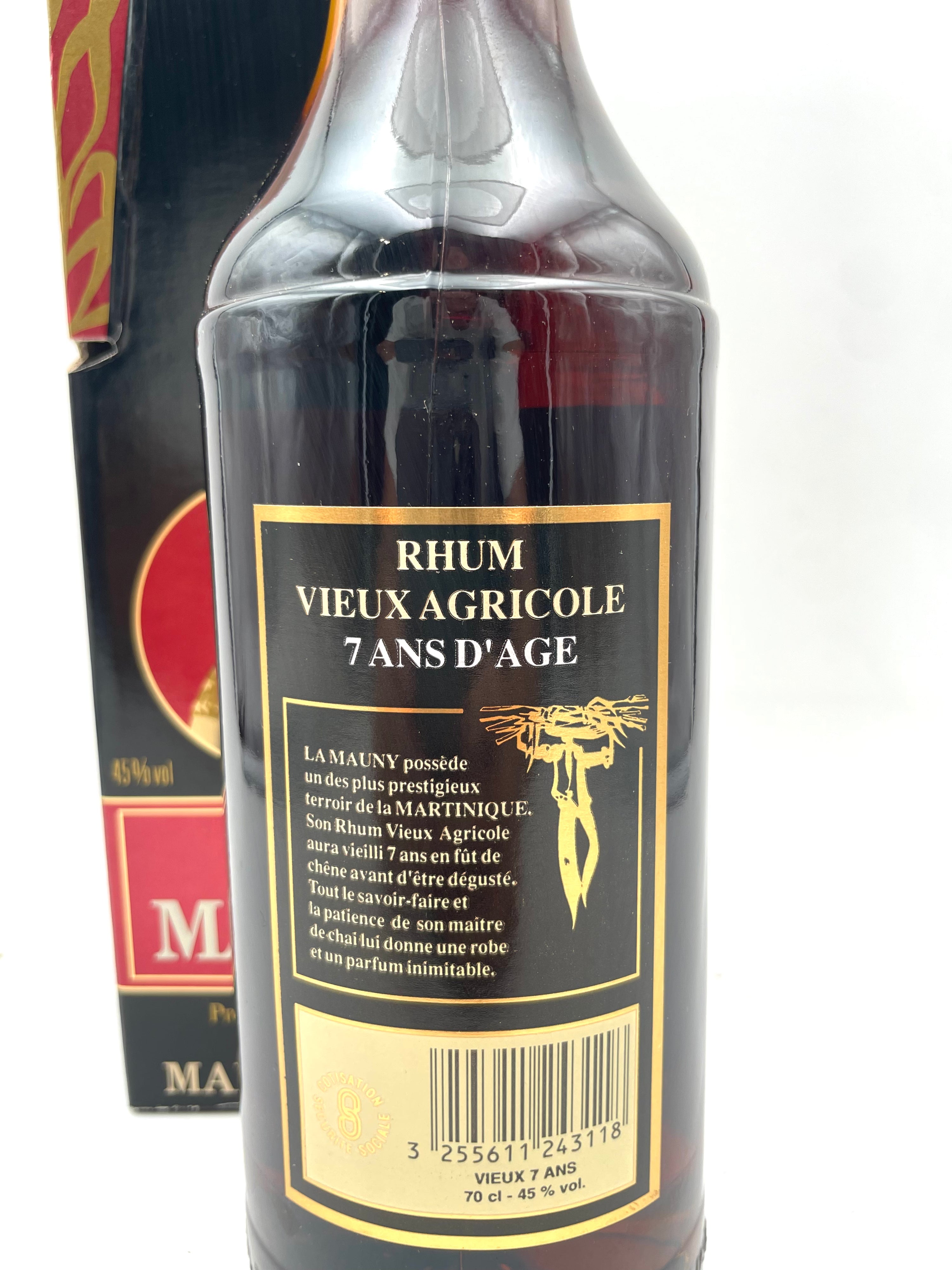 La Mauny - Old Agricultural Rum 7 Years Old - 1990s