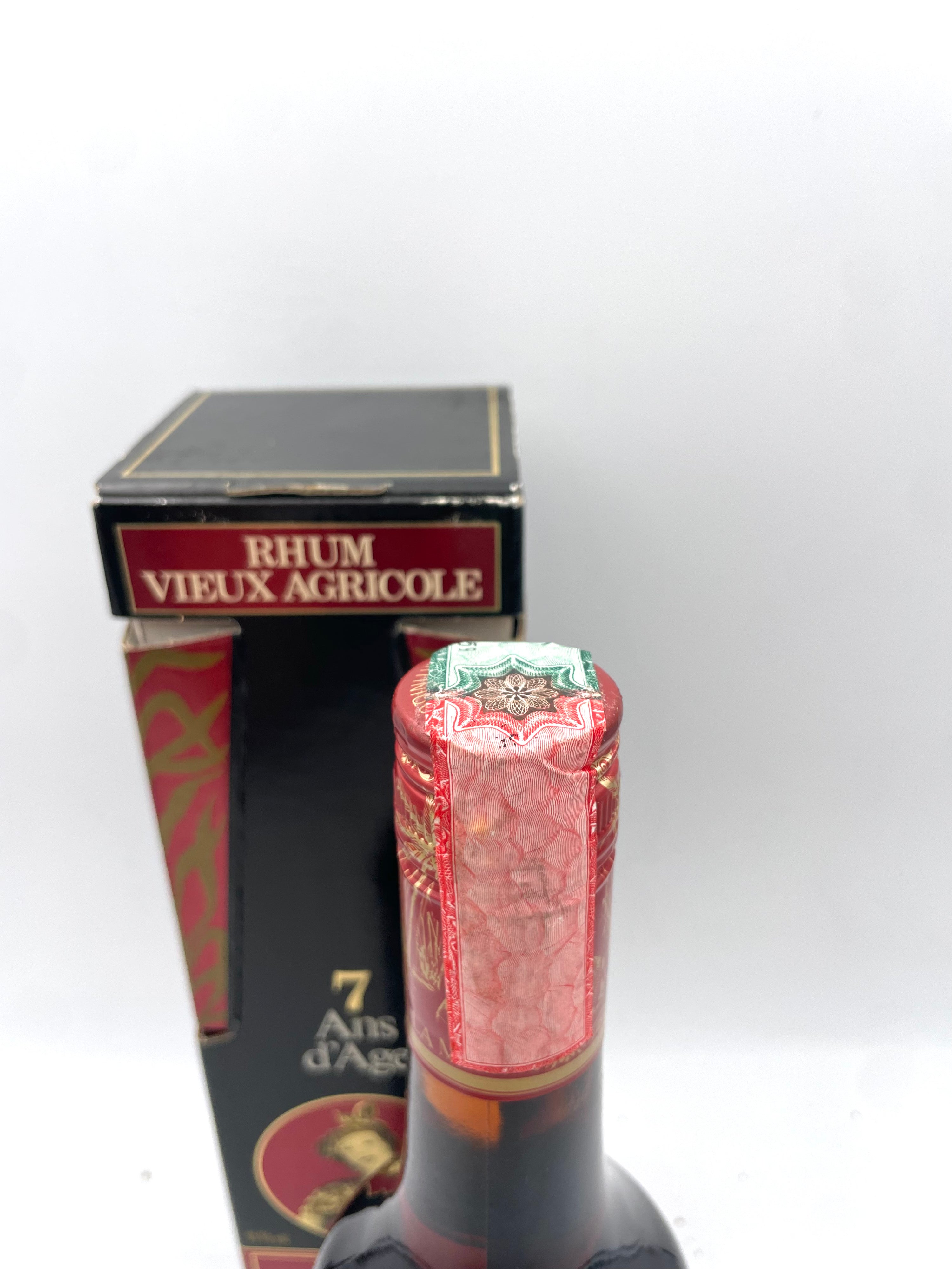 La Mauny - Old Agricultural Rum 7 Years Old - 1990s
