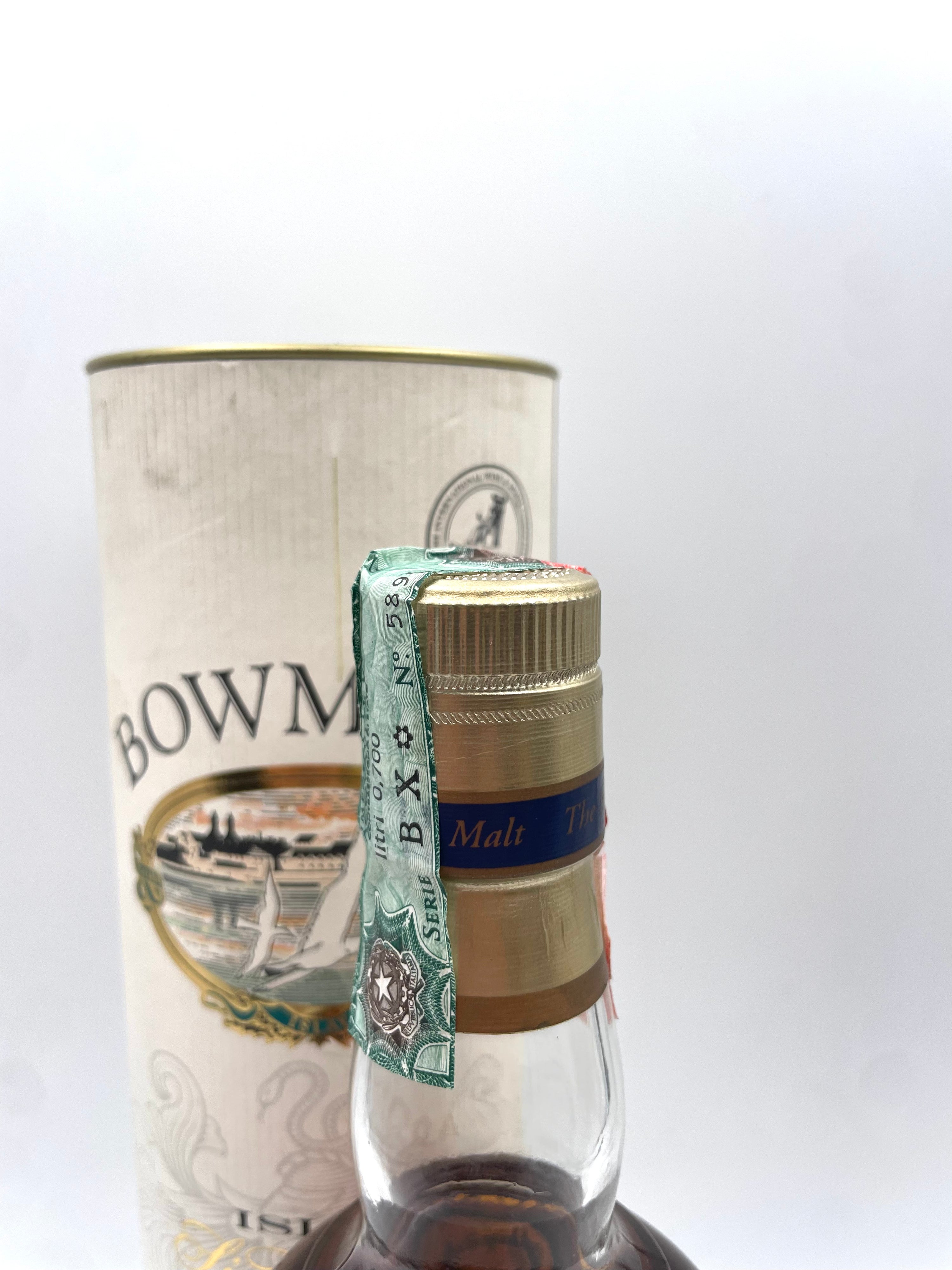 Bowmore - 17 YO Islay Single Malt Scotch Whisky - 1990s