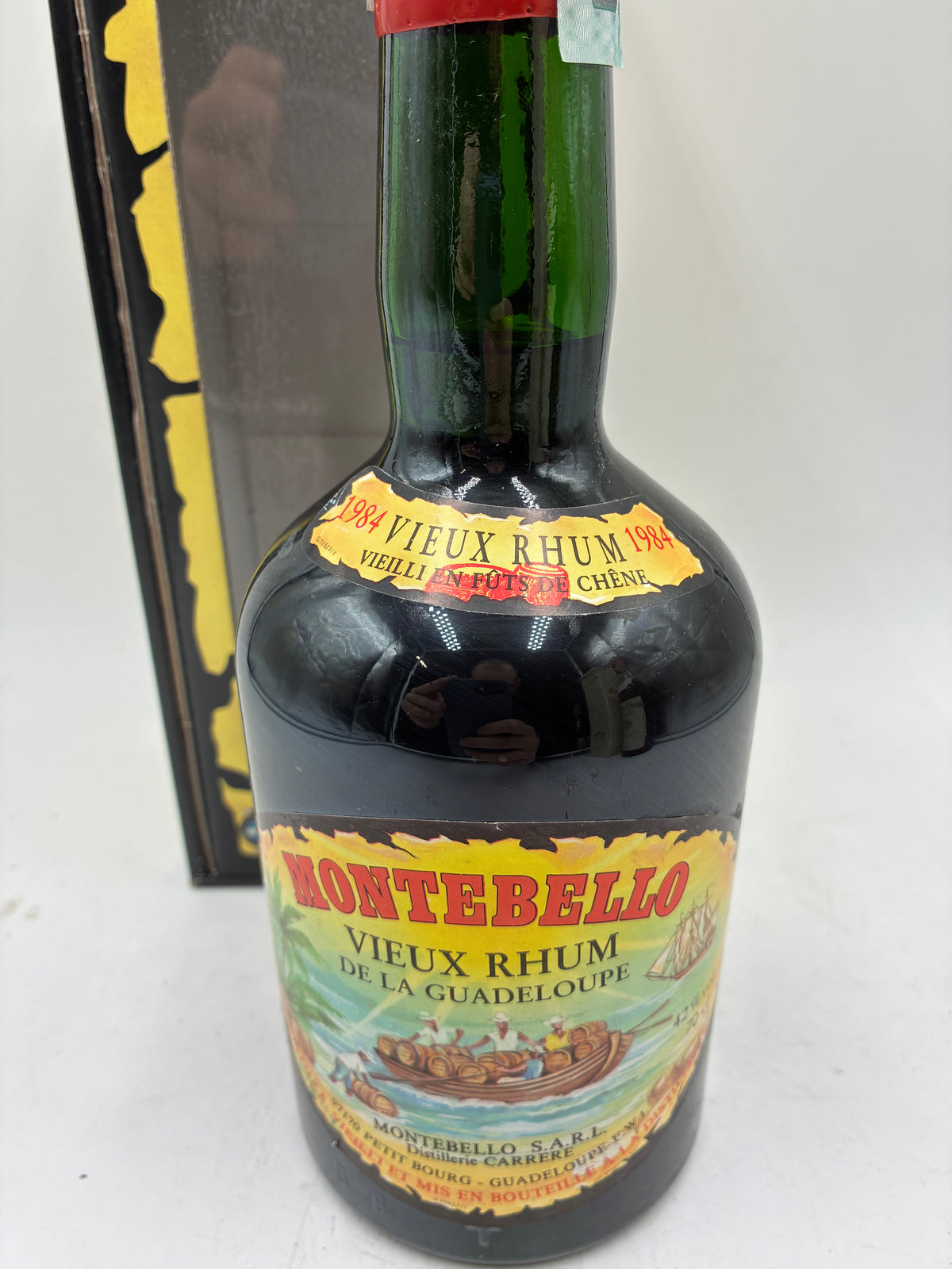 1984 - Montebello - Vieux Rhum De La Guadeloupe - 0,7L 42%