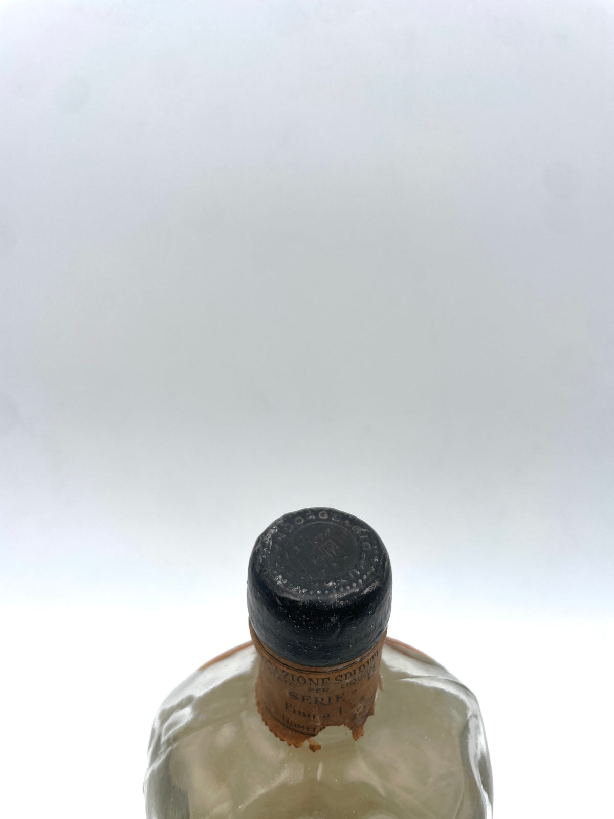 Buton - Dry Gin - Savoy Coat of Arms Seal